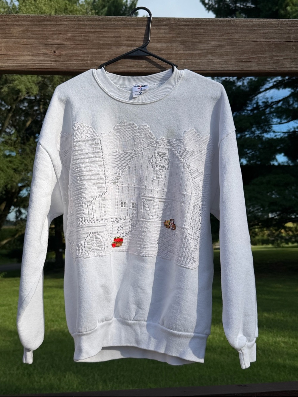 Vintage Embroidered Crewneck Sweater with Barn Motif